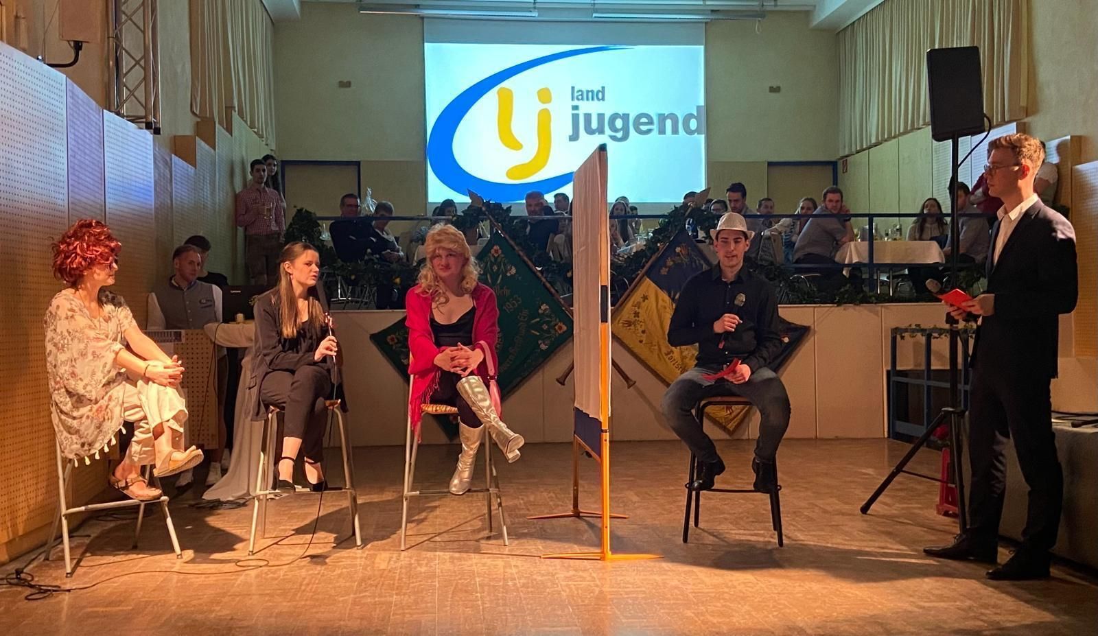 Landjugendball 2024 (1).jpg © Patricia Eisenhut Landjugendball 2024 (1).jpg © Patricia Eisenhut