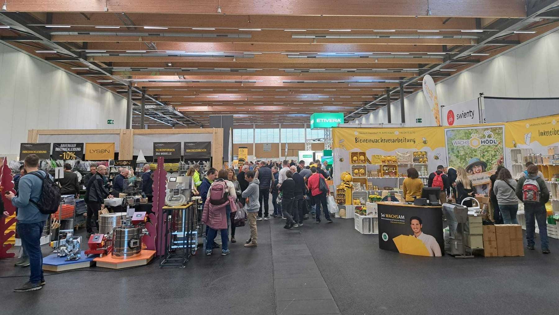 Live dabei bei der 54. Österreichischen Erwerbsimkertagung in der Messe Wels, 17. Februar 2024