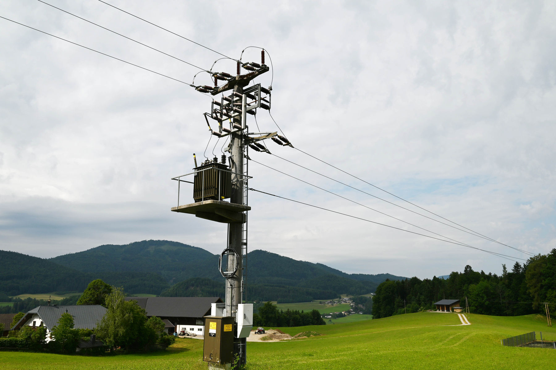 Strommasten.jpg © lk Sbg./Dürnberger Strommasten.jpg © lk Sbg./Dürnberger