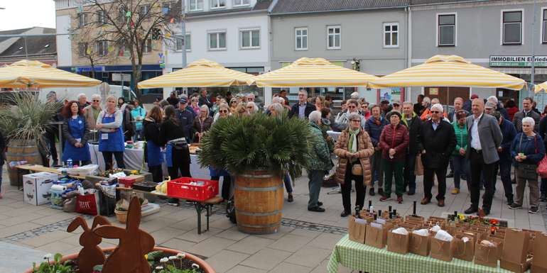 Bauernmarkt Neusiedl.jpg