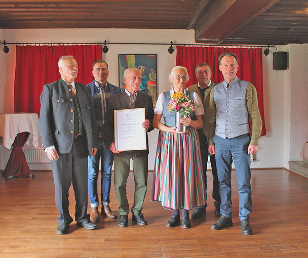 Volles Haus bei der Generalversammlung der Pferdezüchter.jpg