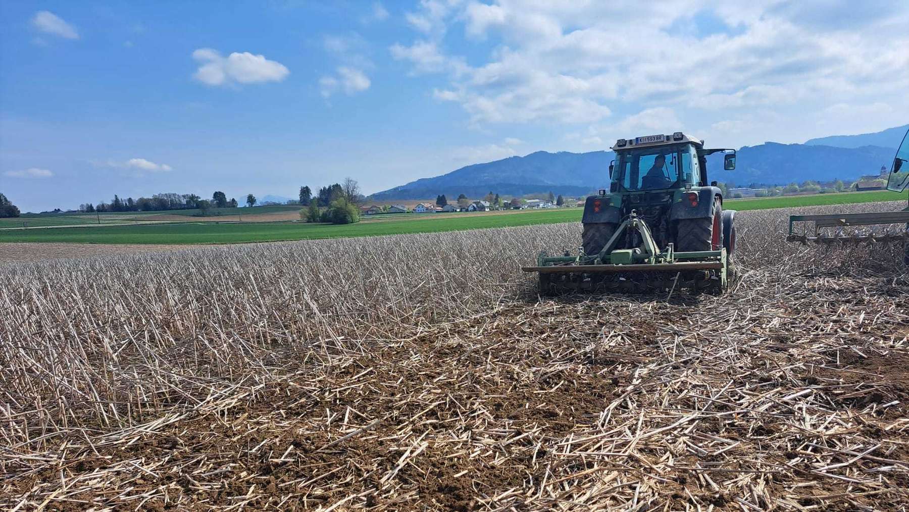 Einarbeitung von Zwischenfrüchten – worauf es ankommt? - Arbeitskreise "BWS" Bezirk Kirchdorf, 11. April 2024 Einarbeitung von Zwischenfrüchten – worauf es ankommt? - Arbeitskreise "BWS" Bezirk Kirchdorf, 11. April 2024