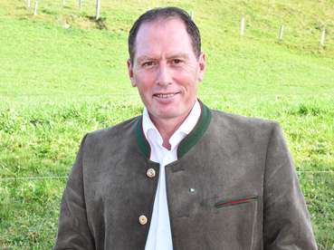 Josef Moosbrugger Bienen.jpg © LK Vbg. Josef Moosbrugger Bienen.jpg © LK Vbg.