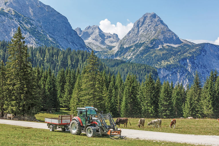 Angelov_AdobeStock_481238012_Traktor Kopie.jpg © Angelov – adobestock.com Angelov_AdobeStock_481238012_Traktor Kopie.jpg © Angelov – adobestock.com