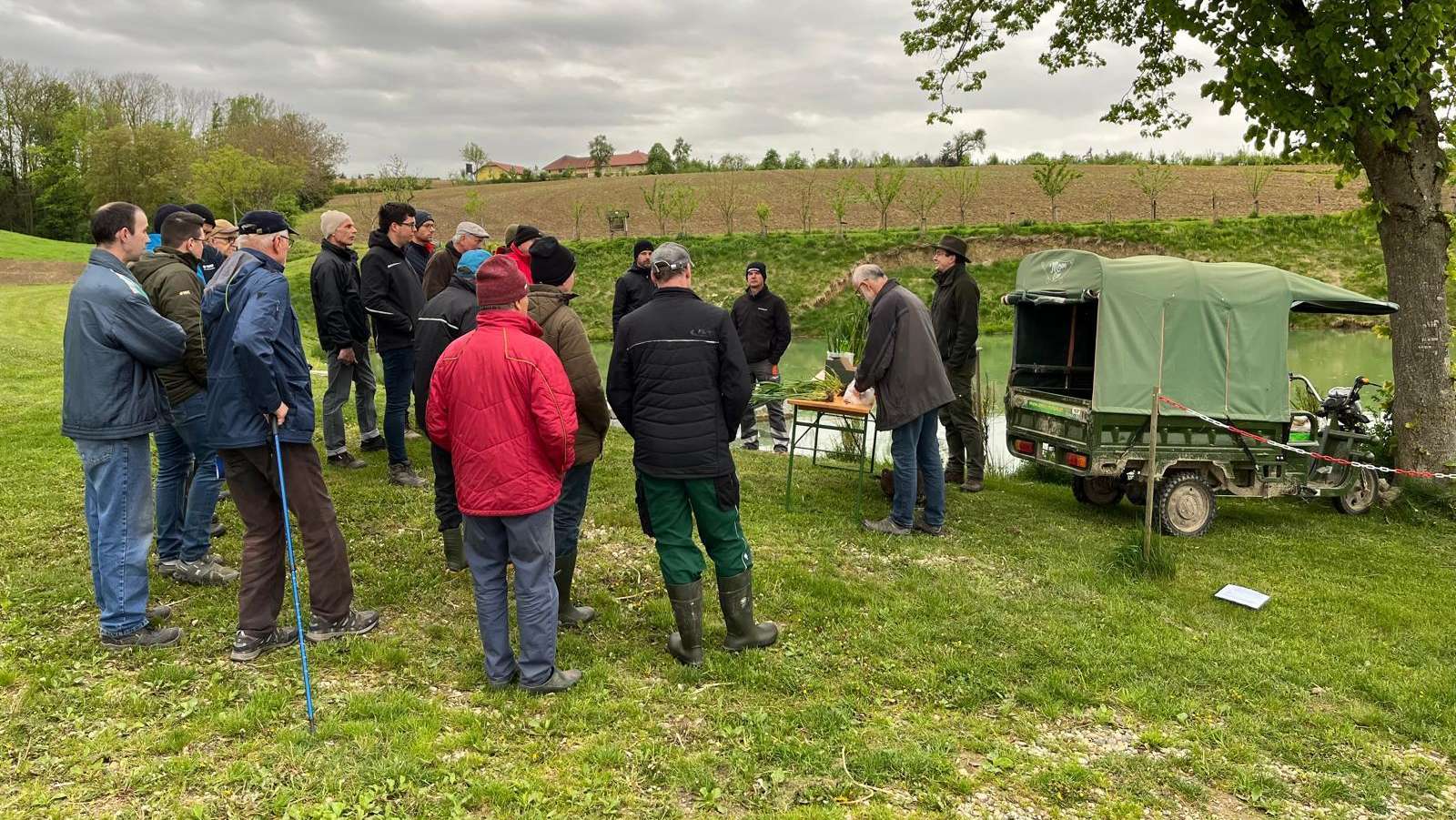 Feldbegehung in Ansfelden mit Experten zum Thema "grundwasserschonende Kulturführung im Frühjahr", 16. April 2024