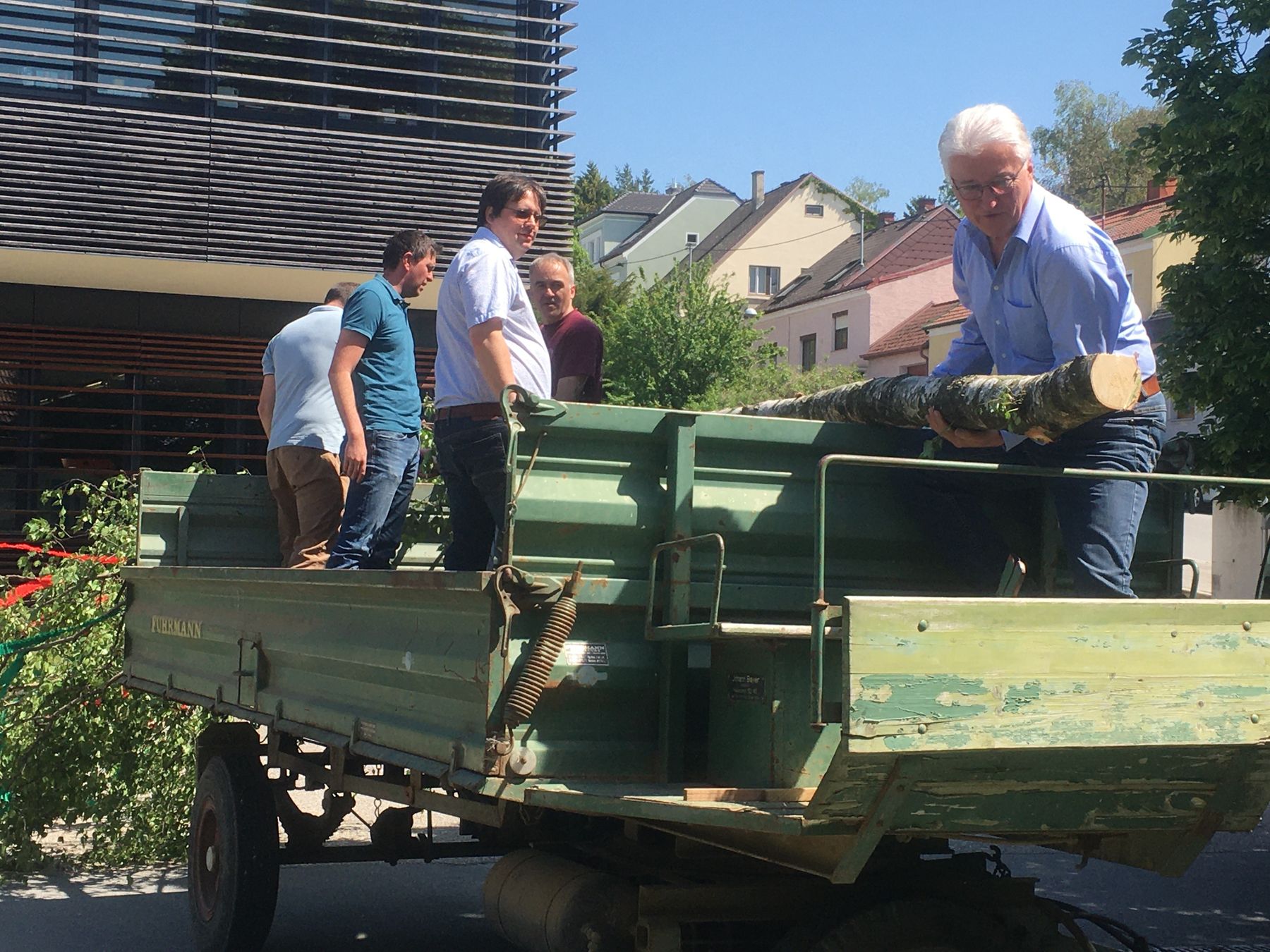 2024 Maibaumaufstellen BBK MI © Andrea Uhl (14).jpg © Andrea Uhl 2024 Maibaumaufstellen BBK MI © Andrea Uhl (14).jpg © Andrea Uhl