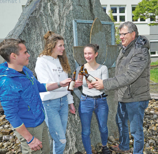 Von 1.000  Saatkörnern zum Hektoliter Bier.jpg