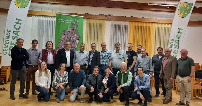 Holzstraße Bürgermeister.jpg © Kärntner Holzstraße Holzstraße Bürgermeister.jpg © Kärntner Holzstraße