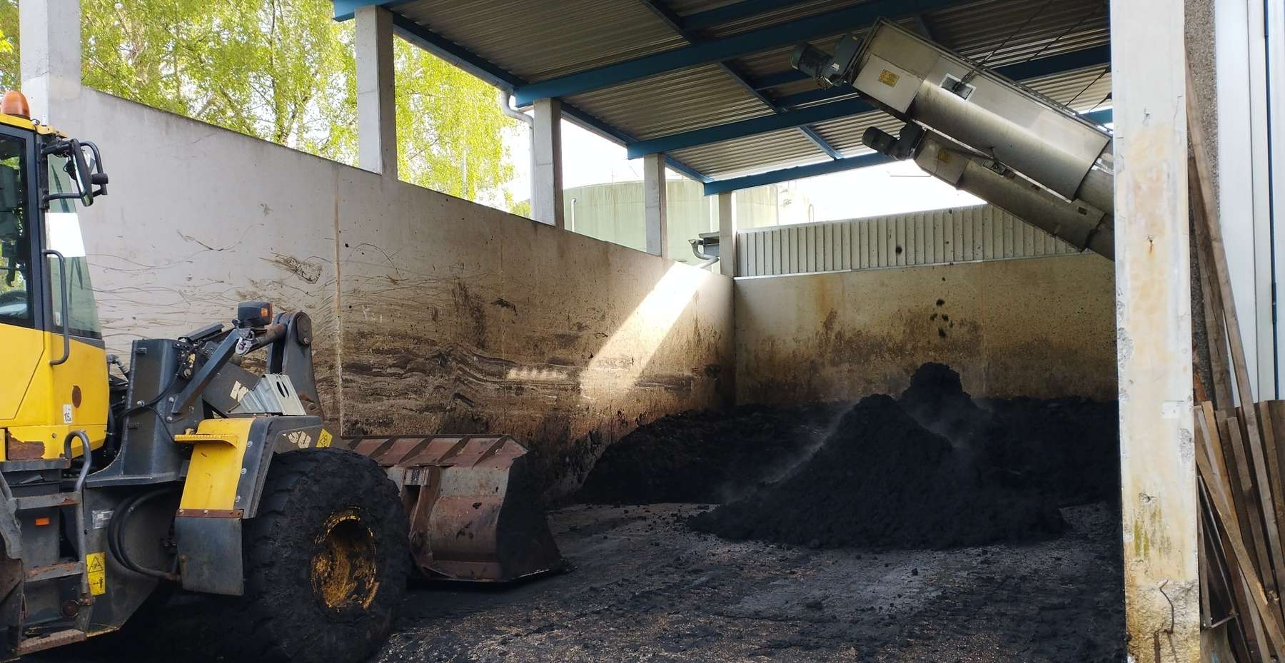 Klärschlammlager ARA Marchtrenk.jpg Klärschlammlager ARA Marchtrenk.jpg