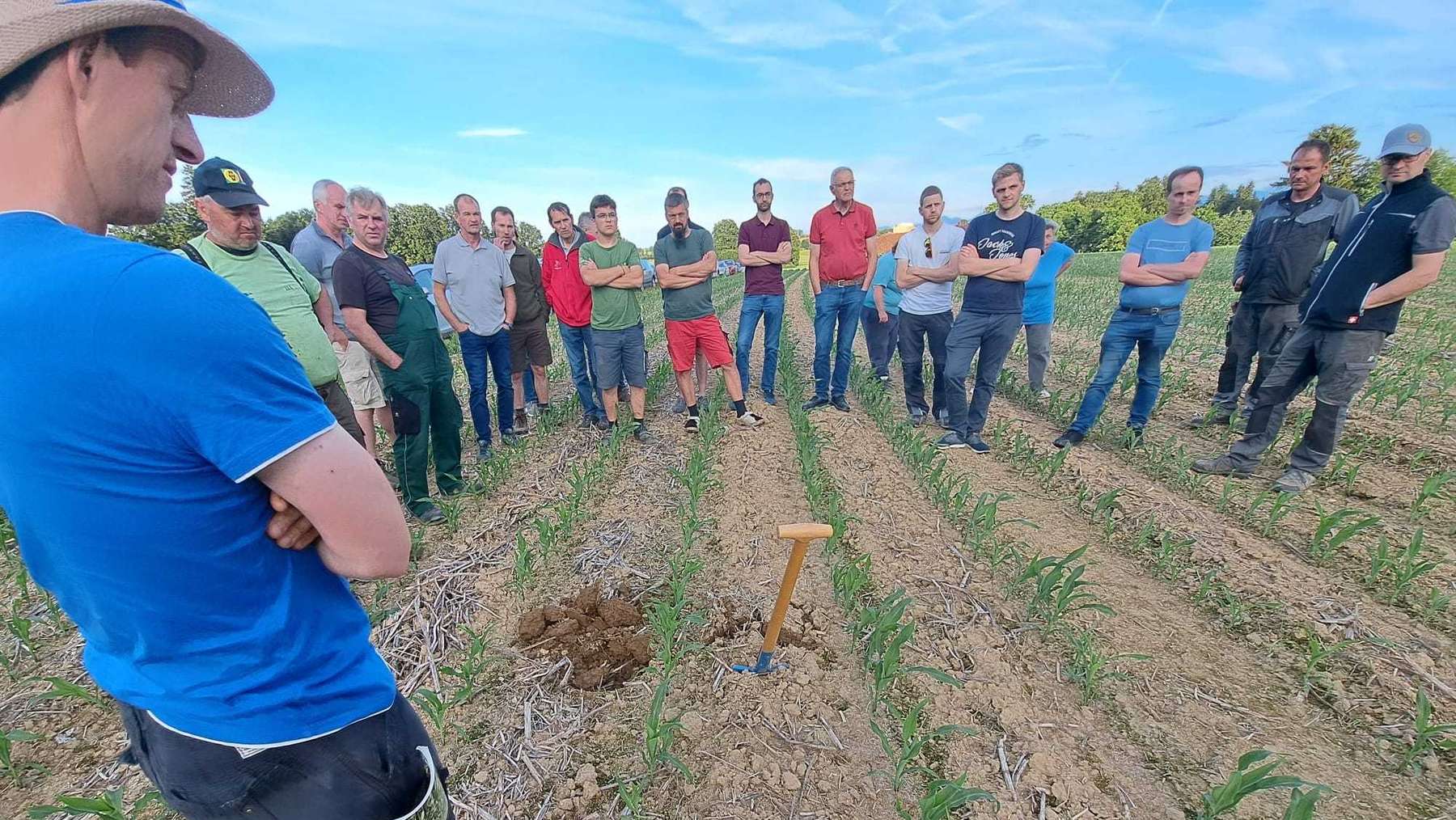 Feldbegehung d. Arbeitskreises "Boden.Wasser.Schutz" Ried im Traunkreis, 27. Mai 2024