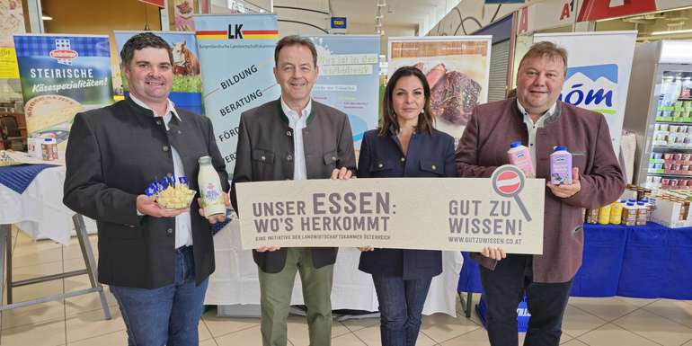 PK_weltmilchtag 2024_mittl_berlakovich_tidl_gruber-doberer.jpg © Tesch-Wessely/LK Burgenland PK_weltmilchtag 2024_mittl_berlakovich_tidl_gruber-doberer.jpg © Tesch-Wessely/LK Burgenland