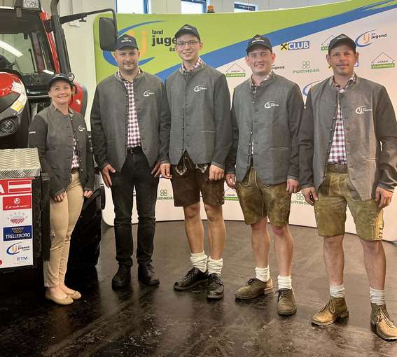 Verabschiedung zur Pflüger-WM in Estland.jpg © LJ Verabschiedung zur Pflüger-WM in Estland.jpg © LJ