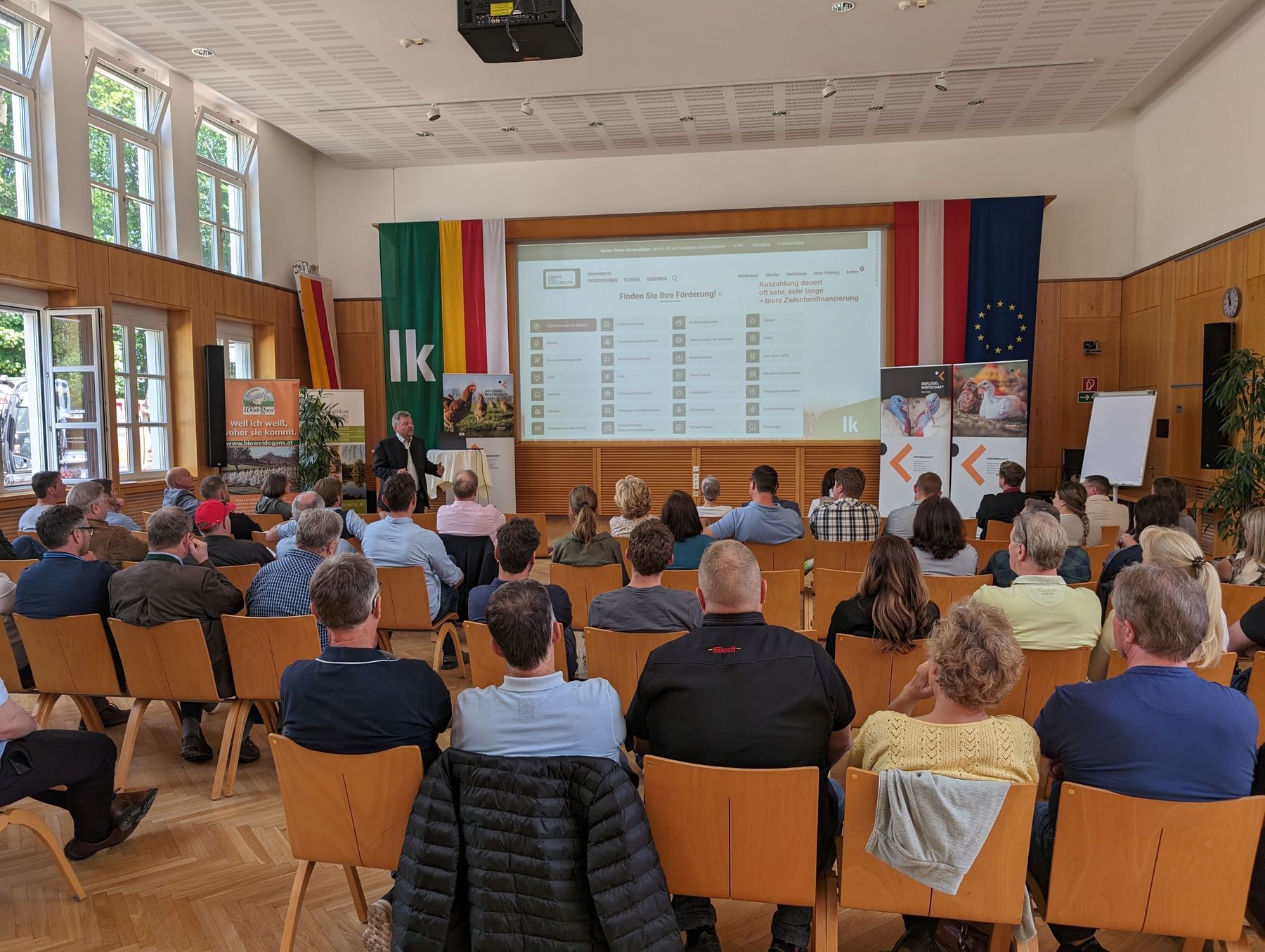 Geflügeltag Foto GWK_ Netzwerken.jpg © GWK Förster Geflügeltag Foto GWK_ Netzwerken.jpg © GWK Förster