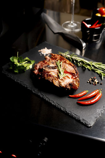 gegrilltes Junglammfleisch_Schafzuchtverband_klein.jpg © LV Schafe OÖ gegrilltes Junglammfleisch_Schafzuchtverband_klein.jpg © LV Schafe OÖ