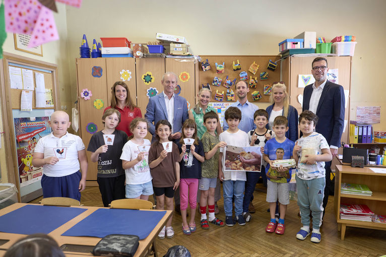 Landwirtschaft in der Schule Wien.jpg