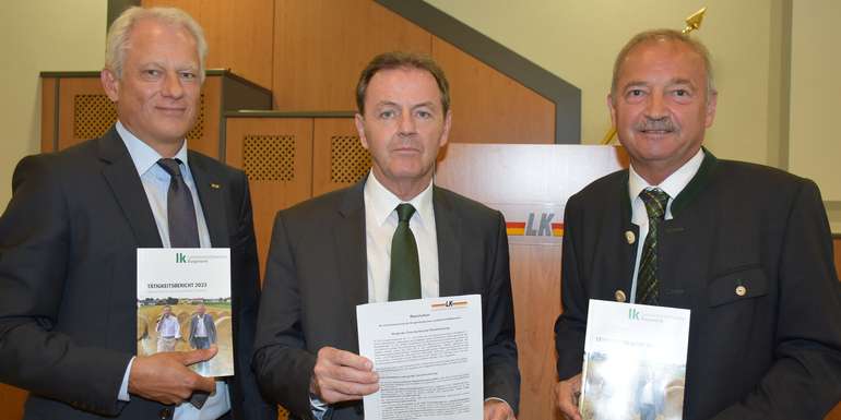 Burjan_Berlakovich_Falb-meixner.jpg © Tesch-Wessely/LK Burgenland Burjan_Berlakovich_Falb-meixner.jpg © Tesch-Wessely/LK Burgenland