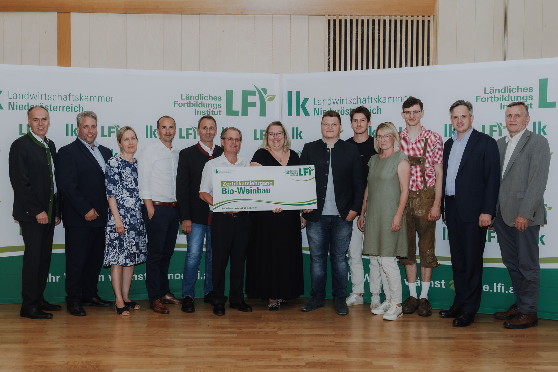 LFI_NOE_20240626_Zertifikatsverleihung_095_2SB03538_(c)SophieBalber.jpg © Sophie Balber/LFI NÖ LFI_NOE_20240626_Zertifikatsverleihung_095_2SB03538_(c)SophieBalber.jpg © Sophie Balber/LFI NÖ