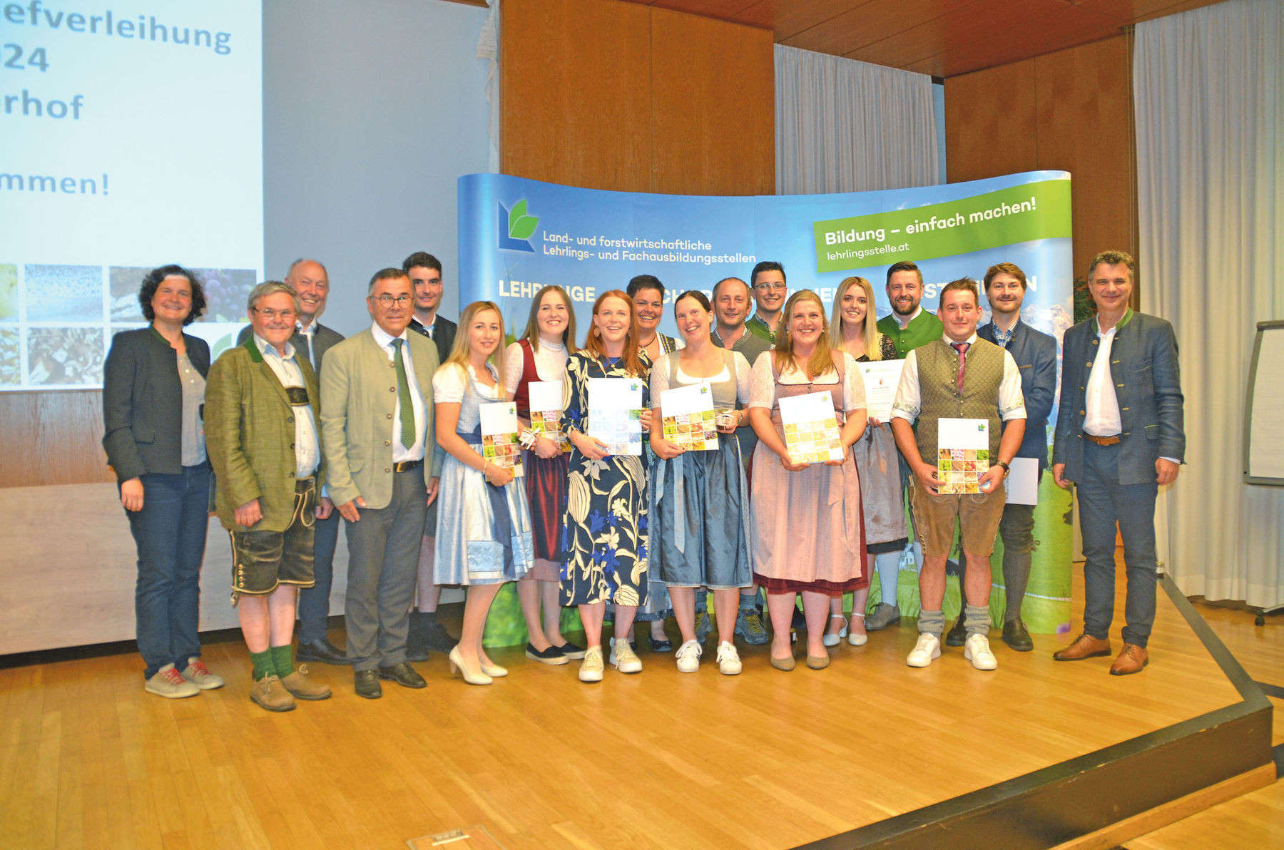 Facharbeiter 2.jpg © LFA Facharbeiter 2.jpg © LFA