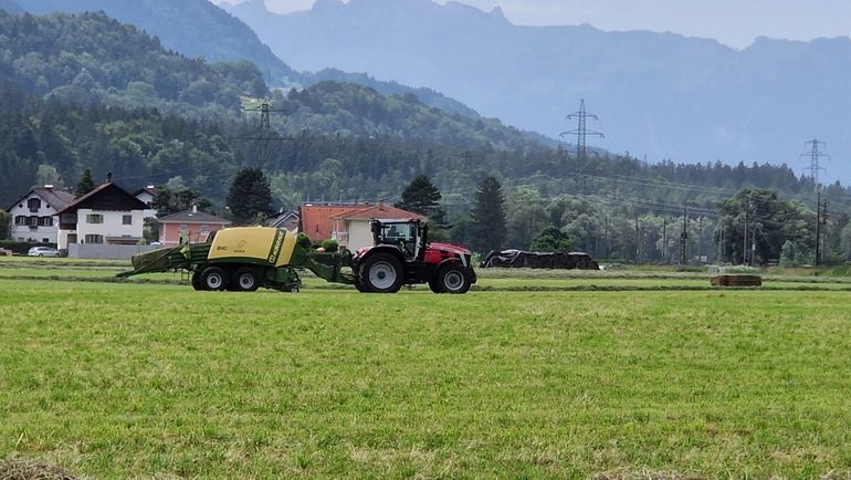 2024: Heuen unter schwierigen Wetterbedingungen © Archiv