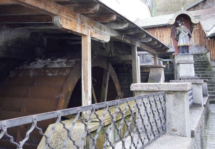 Das Wasser für das Mühlrad kommt vom Almkanal © Dürnberger