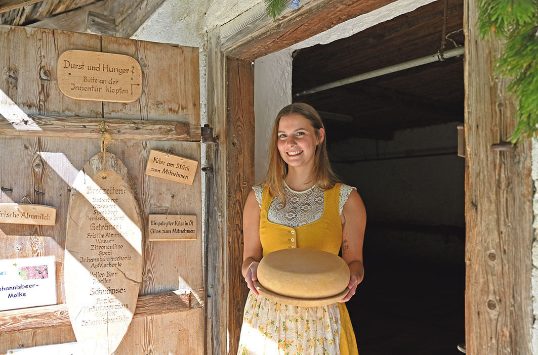 Bayerische Almschönheit mit   Weitblick.jpg © Christine Mooslechner Bayerische Almschönheit mit   Weitblick.jpg © Christine Mooslechner