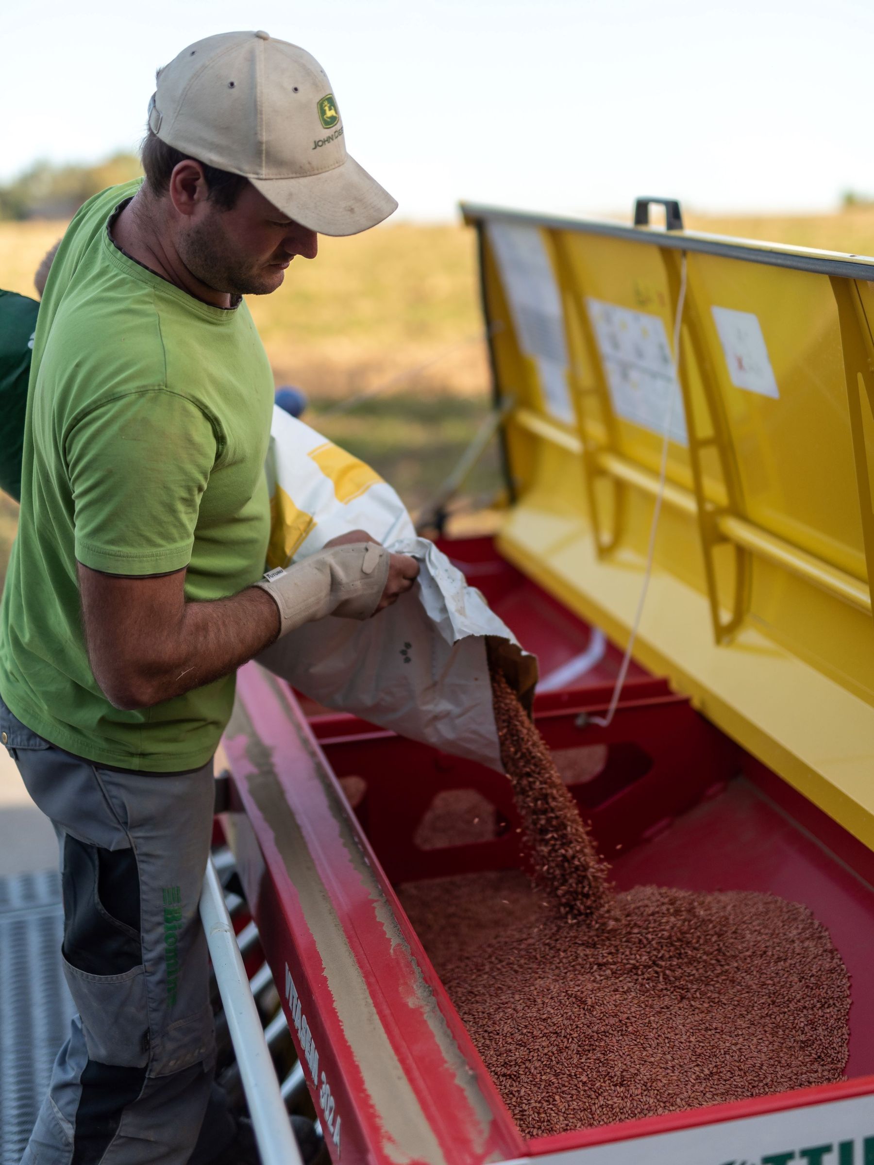 Gerste_Saat_112-ID88782.jpg © agrarfoto.com Gerste_Saat_112-ID88782.jpg © agrarfoto.com