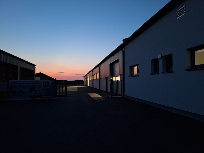 Stallabend_Aussenanlage.jpg © Stefanie Esseltzbichler