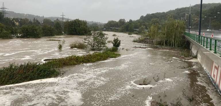 1000-jährliches Hochwasser am Wienfluss.jpg