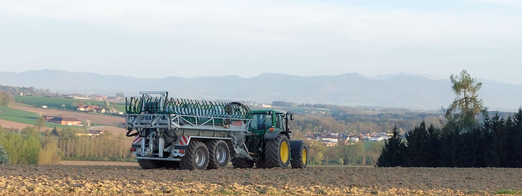 Güllefass_tw.jpg © Archiv Güllefass_tw.jpg © Archiv