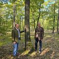 Dynamische Waldtypisierung_Berlakovich_Stummer_im Wald(c)LKBgld_Tesch-Wessely © LKBgld_Tesch-Wessely