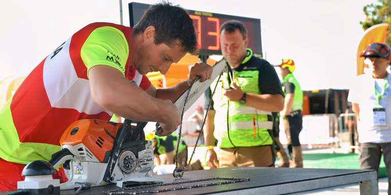 Erlacher Kettenwechsel.jpg © Wolfgang Danzer Erlacher Kettenwechsel.jpg © Wolfgang Danzer