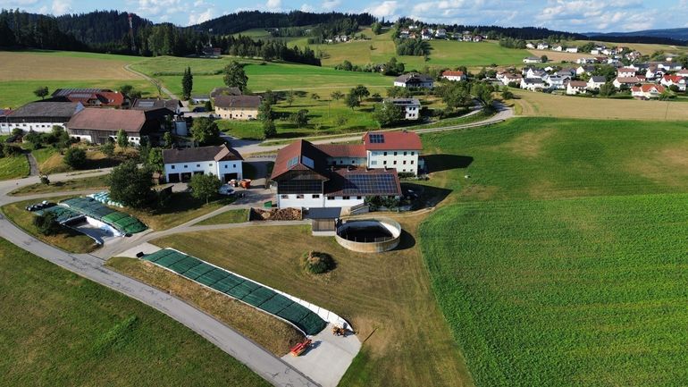betriebsrepo_Hintringer_Rohrbach_Bild 1- Betrieb Hintringer aus der Vogelperspektive,.jpg © privat/Hintringer betriebsrepo_Hintringer_Rohrbach_Bild 1- Betrieb Hintringer aus der Vogelperspektive,.jpg © privat/Hintringer