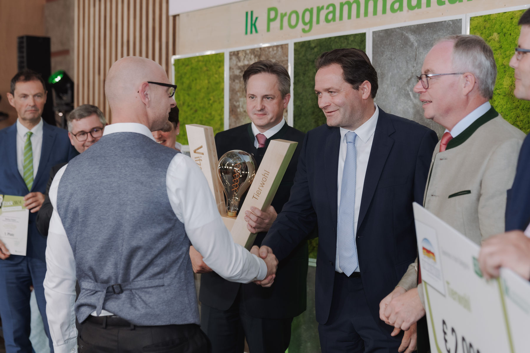 LK_NOE_20241022_Programmauftakt_148_1SB05721_(c)SophieBalber.jpg © Sophie Balber/LK Niederösterreich LK_NOE_20241022_Programmauftakt_148_1SB05721_(c)SophieBalber.jpg © Sophie Balber/LK Niederösterreich