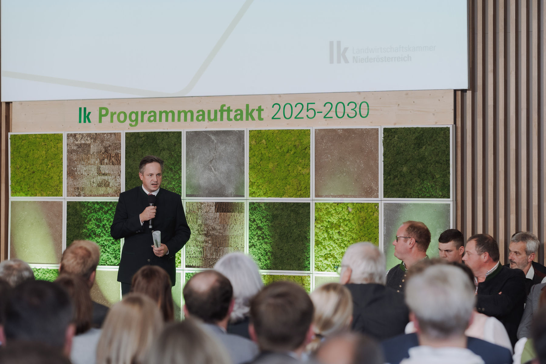 LK_NOE_20241022_Programmauftakt_175_2SB09512_(c)SophieBalber.jpg © Sophie Balber/LK Niederösterreich LK_NOE_20241022_Programmauftakt_175_2SB09512_(c)SophieBalber.jpg © Sophie Balber/LK Niederösterreich