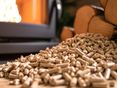 Holz und Pellets Adobe Stock © Adobe Stock