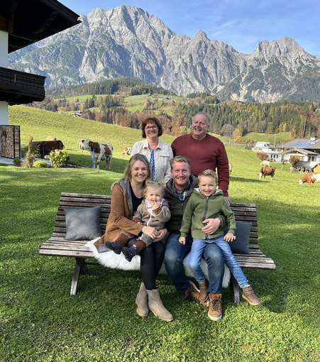 Landwirtschaft und Tourismus gehen Hand in Hand: Untergrundgut in Leogang.jpg © Privat