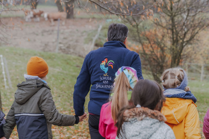 Foto 3 25 Jahre Schule am Bauernhof.jpg Foto 3 25 Jahre Schule am Bauernhof.jpg