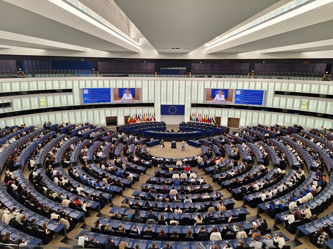 Sitzung EUParlament.jpg