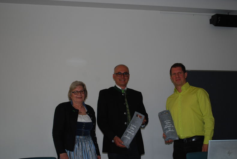 Bezirksbäuerinnenwahl 24 (24).jpg Bezirksbäuerinnenwahl 24 (24).jpg