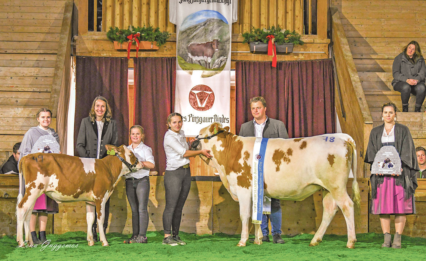 Die Züchterjugend feierte ein   grandioses Fest in Maishofen.jpg © Guggemos Die Züchterjugend feierte ein   grandioses Fest in Maishofen.jpg © Guggemos