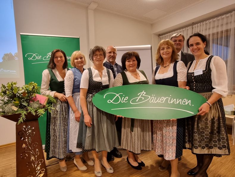 Wahl Bezirksbäuerin (7).jpg Wahl Bezirksbäuerin (7).jpg