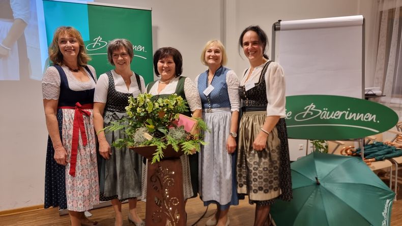 Wahl Bezirksbäuerin (23).jpg Wahl Bezirksbäuerin (23).jpg