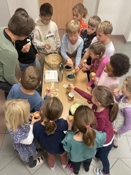 Schulaktion d. Bäuerinnen 2024 (14).jpg Schulaktion d. Bäuerinnen 2024 (14).jpg