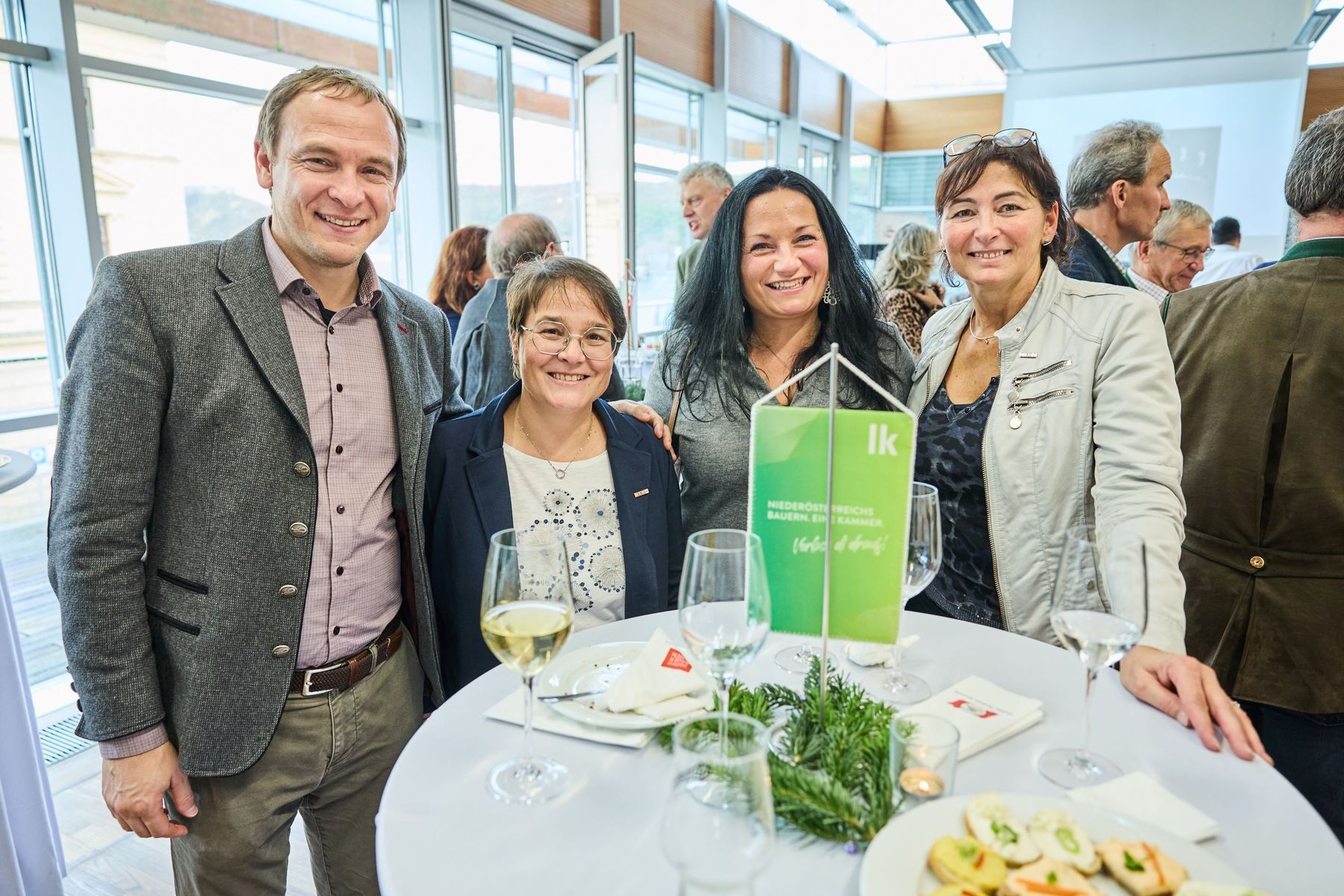 20-Jahre-Hausgemeinschaft_1833.jpg © Franz Gleiß 20-Jahre-Hausgemeinschaft_1833.jpg © Franz Gleiß