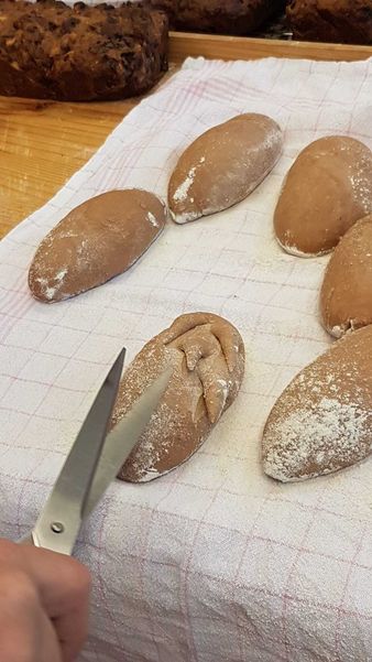 Mödling Weihnachtliche Backkunst.jpg Mödling Weihnachtliche Backkunst.jpg