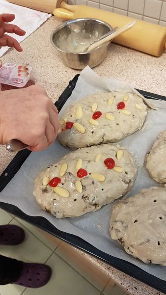 Mödling Weihnachtliche Backkunst.jpg Mödling Weihnachtliche Backkunst.jpg