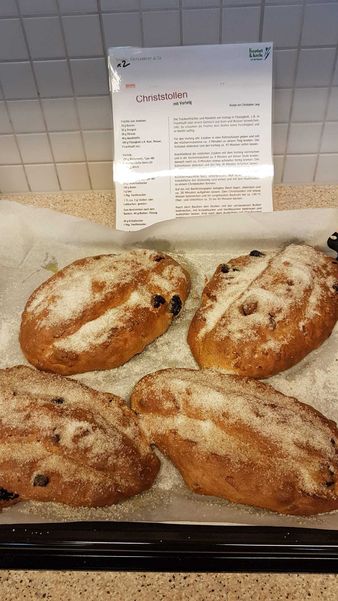 Mödling Weihnachtliche Backkunst.jpg Mödling Weihnachtliche Backkunst.jpg