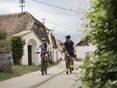 Zellerndorf_Kellergasse Maulavern_Radfahren(c)WTG_Frühmann (3) © Weinviertel Tourismus Frühmann