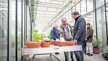 Bundesminister Totschnig bei einem Besuch der HBLFA Schönbrunn.jpg © Hemerka/BML