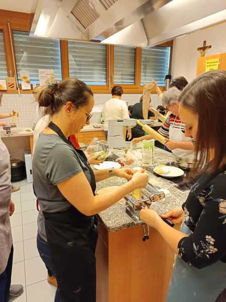 Nudelküche handgemacht & kreativ - Die Bäuerinnen im Bezirk Mödling.jpg